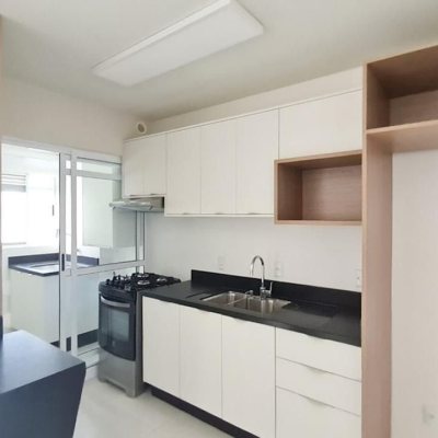 Apartamentos com 71m², 2 quartos, 1 suíte, 1 garagem, no bairro Saco Grande em Florianópolis