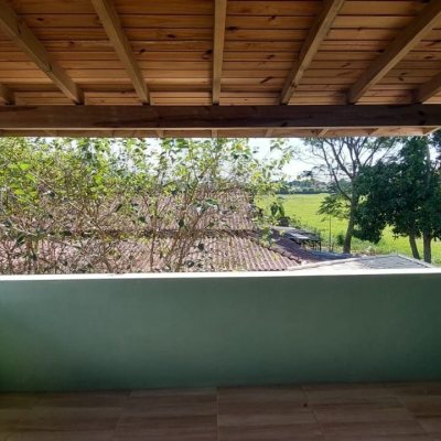 Casa Residencial com 103m², 2 quartos, 1 suíte, no bairro Campeche em Florianópolis