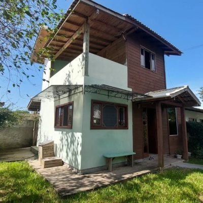 Casa Residencial com 103m², 2 quartos, 1 suíte, no bairro Campeche em Florianópolis