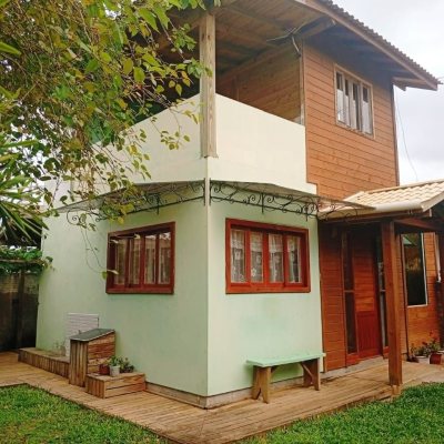 Casa Residencial com 103m², 2 quartos, 1 suíte, no bairro Campeche em Florianópolis