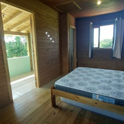 Casa Residencial com 103m², 2 quartos, 1 suíte, no bairro Campeche em Florianópolis