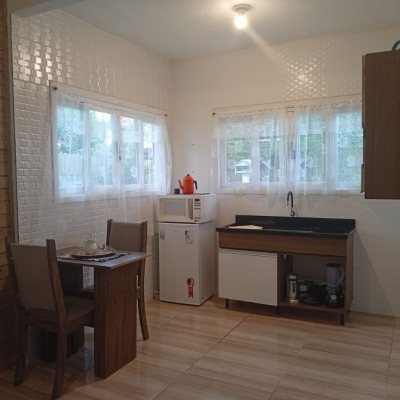 Casa Residencial com 103m², 2 quartos, 1 suíte, no bairro Campeche em Florianópolis