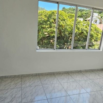 Apartamentos com 64m², 2 quartos, 1 garagem, no bairro Trindade em Florianópolis