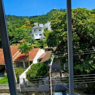 Apartamentos com 64m², 2 quartos, 1 garagem, no bairro Trindade em Florianópolis