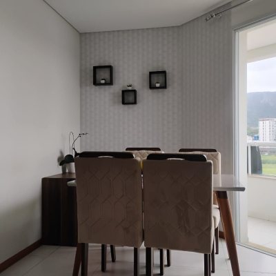 Apartamentos com 72m², 2 quartos, 1 suíte, 1 garagem, no bairro Pedra Branca em Palhoça