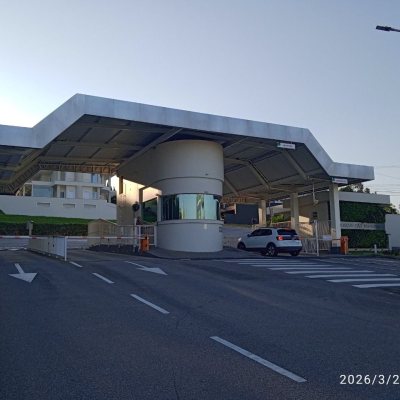 Casa em Condomínio com 301m², 4 quartos, 2 suítes, 2 garagens, no bairro Bosque Das Mansões em São José