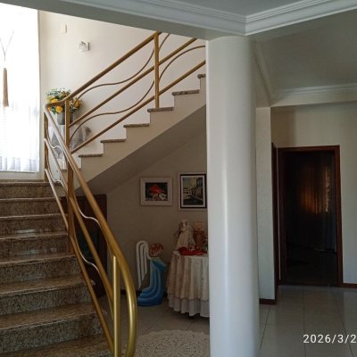 Casa em Condomínio com 301m², 4 quartos, 2 suítes, 2 garagens, no bairro Bosque Das Mansões em São José