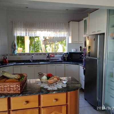 Casa em Condomínio com 301m², 4 quartos, 2 suítes, 2 garagens, no bairro Bosque Das Mansões em São José