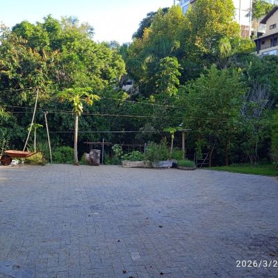 Casa em Condomínio com 301m², 4 quartos, 2 suítes, 2 garagens, no bairro Bosque Das Mansões em São José