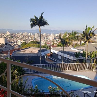 Casa em Condomínio com 301m², 4 quartos, 2 suítes, 2 garagens, no bairro Bosque Das Mansões em São José