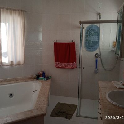 Casa em Condomínio com 301m², 4 quartos, 2 suítes, 2 garagens, no bairro Bosque Das Mansões em São José