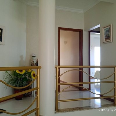 Casa em Condomínio com 301m², 4 quartos, 2 suítes, 2 garagens, no bairro Bosque Das Mansões em São José