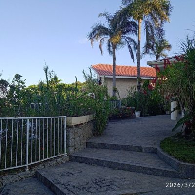 Casa em Condomínio com 301m², 4 quartos, 2 suítes, 2 garagens, no bairro Bosque Das Mansões em São José