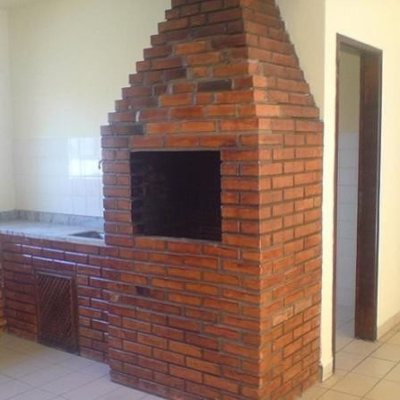 Casa Residencial com 163m², 3 quartos, 1 suíte, 3 garagens, no bairro Ipiranga em São José