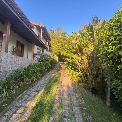 Terrenos Residenciais com 7488m², no bairro Cacupé em Florianópolis