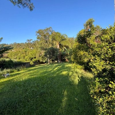 Terrenos Residenciais com 7488m², no bairro Cacupé em Florianópolis