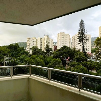 Apartamentos com 231m², 4 quartos, 2 suítes, 2 garagens, no bairro Centro em Florianópolis