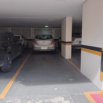 Apartamentos com 231m², 4 quartos, 2 suítes, 2 garagens, no bairro Centro em Florianópolis