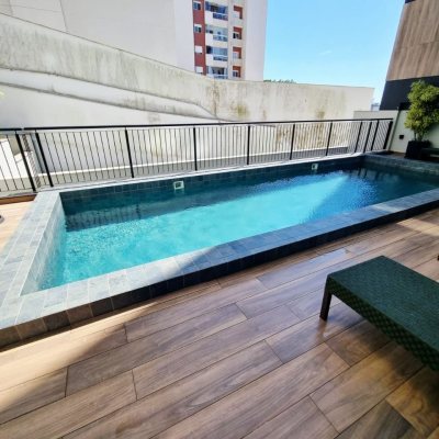 Loft com 66m², 1 quarto, 1 suíte, 1 garagem, no bairro Canto em Florianópolis