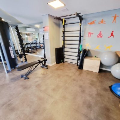 Loft com 66m², 1 quarto, 1 suíte, 1 garagem, no bairro Canto em Florianópolis