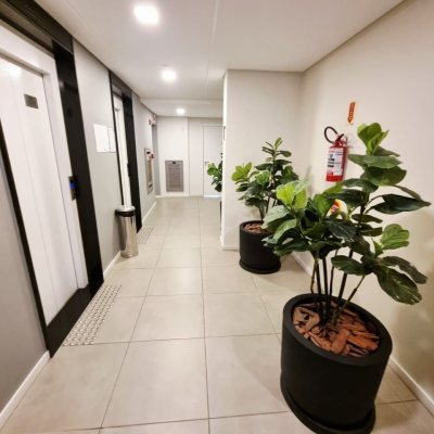 Loft com 66m², 1 quarto, 1 suíte, 1 garagem, no bairro Canto em Florianópolis