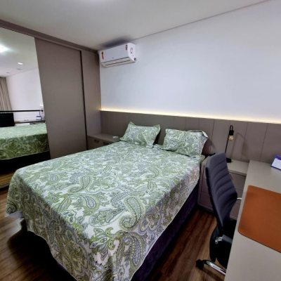 Loft com 66m², 1 quarto, 1 suíte, 1 garagem, no bairro Canto em Florianópolis