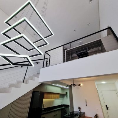 Loft com 66m², 1 quarto, 1 suíte, 1 garagem, no bairro Canto em Florianópolis