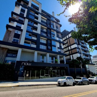 Loft com 66m², 1 quarto, 1 suíte, 1 garagem, no bairro Canto em Florianópolis