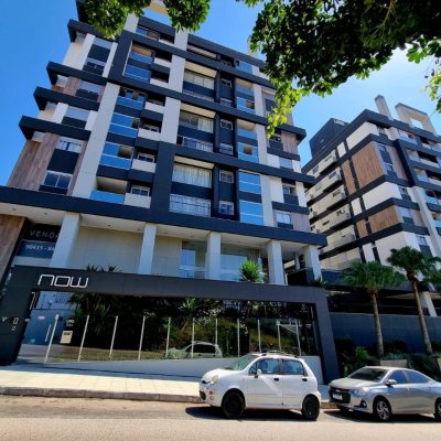 Loft com 66m², 1 quarto, 1 suíte, 1 garagem, no bairro Canto em Florianópolis