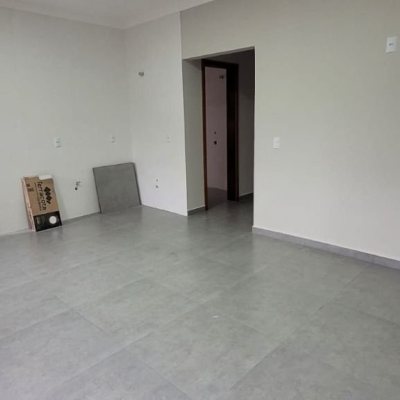 Casa Residencial com 83m², 3 quartos, 1 suíte, 2 garagens, no bairro Bela Vista em Palhoça