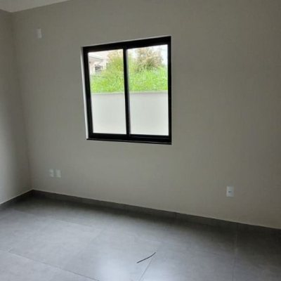 Casa Residencial com 83m², 3 quartos, 1 suíte, 2 garagens, no bairro Bela Vista em Palhoça
