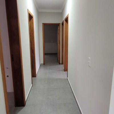 Casa Residencial com 83m², 3 quartos, 1 suíte, 2 garagens, no bairro Bela Vista em Palhoça