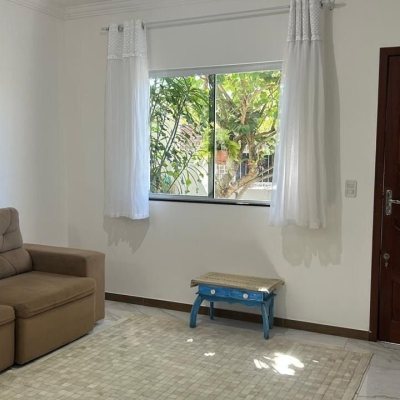 Casa Residencial com 180m², 3 quartos, 3 suítes, 2 garagens, no bairro Ingleses em Florianópolis