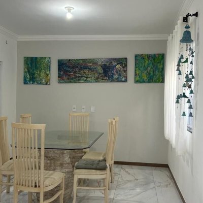 Casa Residencial com 180m², 3 quartos, 3 suítes, 2 garagens, no bairro Ingleses em Florianópolis