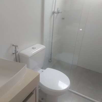 Casa Residencial com 250m², 4 quartos (sendo 4 suítes), 3 garagens, no bairro Centro em Florianópolis