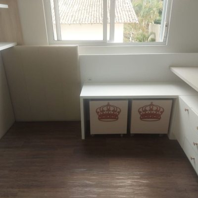 Casa Residencial com 250m², 4 quartos (sendo 4 suítes), 3 garagens, no bairro Centro em Florianópolis