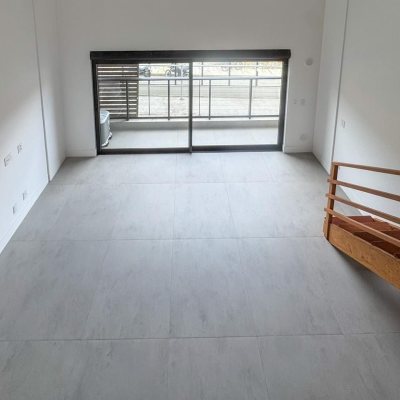 Studio Residencial com 54m², 1 quarto, 1 garagem, no bairro Monte Verde em Florianópolis