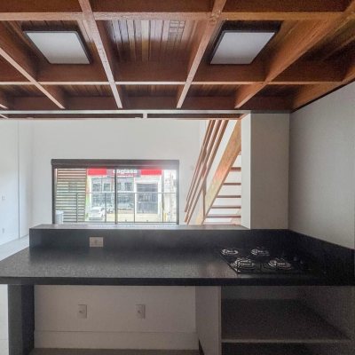 Studio Residencial com 54m², 1 quarto, 1 garagem, no bairro Monte Verde em Florianópolis