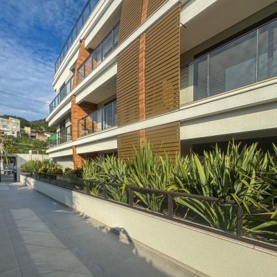 Loft com 81m², 1 quarto, 1 garagem, no bairro Monte Verde em Florianópolis