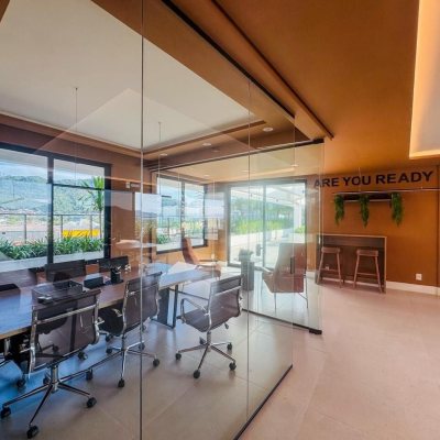 Loft com 53m², 1 quarto, 1 garagem, no bairro Monte Verde em Florianópolis