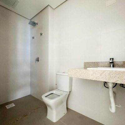 Studio Residencial com 49m², 1 quarto, 1 garagem, no bairro Monte Verde em Florianópolis