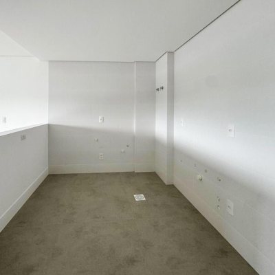 Studio Residencial com 49m², 1 quarto, 1 garagem, no bairro Monte Verde em Florianópolis