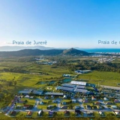 Sobrado Residencial com 165m², 2 quartos, 2 suítes, 2 garagens, no bairro Vargem Grande em Florianópolis