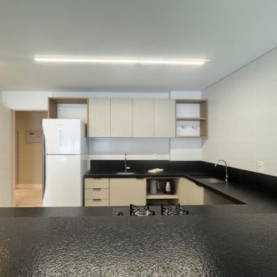 Studio Residencial com 48m², 1 quarto, 1 garagem, no bairro Monte Verde em Florianópolis