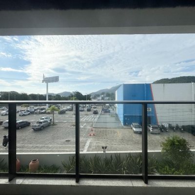 Studio Residencial com 48m², 1 quarto, 1 garagem, no bairro Monte Verde em Florianópolis