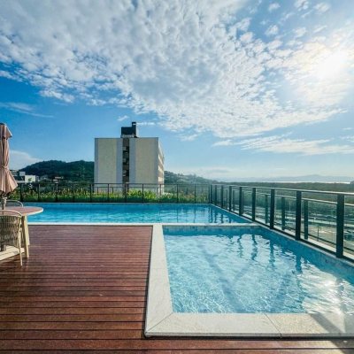 Studio Residencial com 48m², 1 quarto, 1 garagem, no bairro Monte Verde em Florianópolis