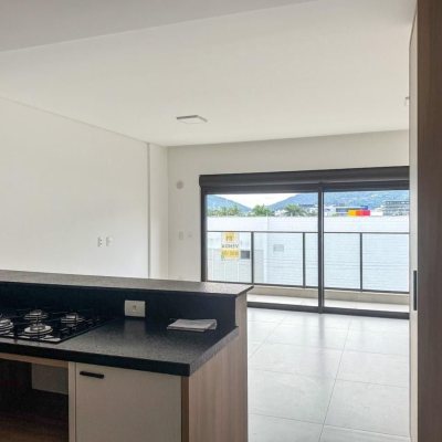 Studio Residencial com 46m², 1 quarto, 1 garagem, no bairro Monte Verde em Florianópolis