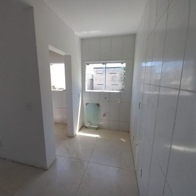 Apartamentos com 68m², 2 quartos, 1 suíte, 1 garagem, no bairro Ponta De Baixo em São José
