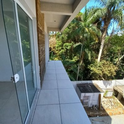 Apartamentos com 68m², 2 quartos, 1 suíte, 1 garagem, no bairro Ponta De Baixo em São José