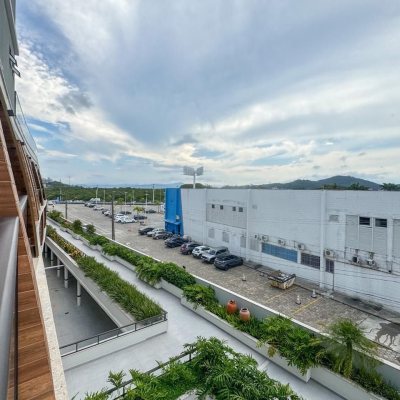 Studio Residencial com 44m², 1 quarto, 1 garagem, no bairro Monte Verde em Florianópolis